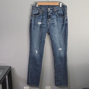 Levi's Men's Classic Blue Straight-Leg Jeans with Signature Patch